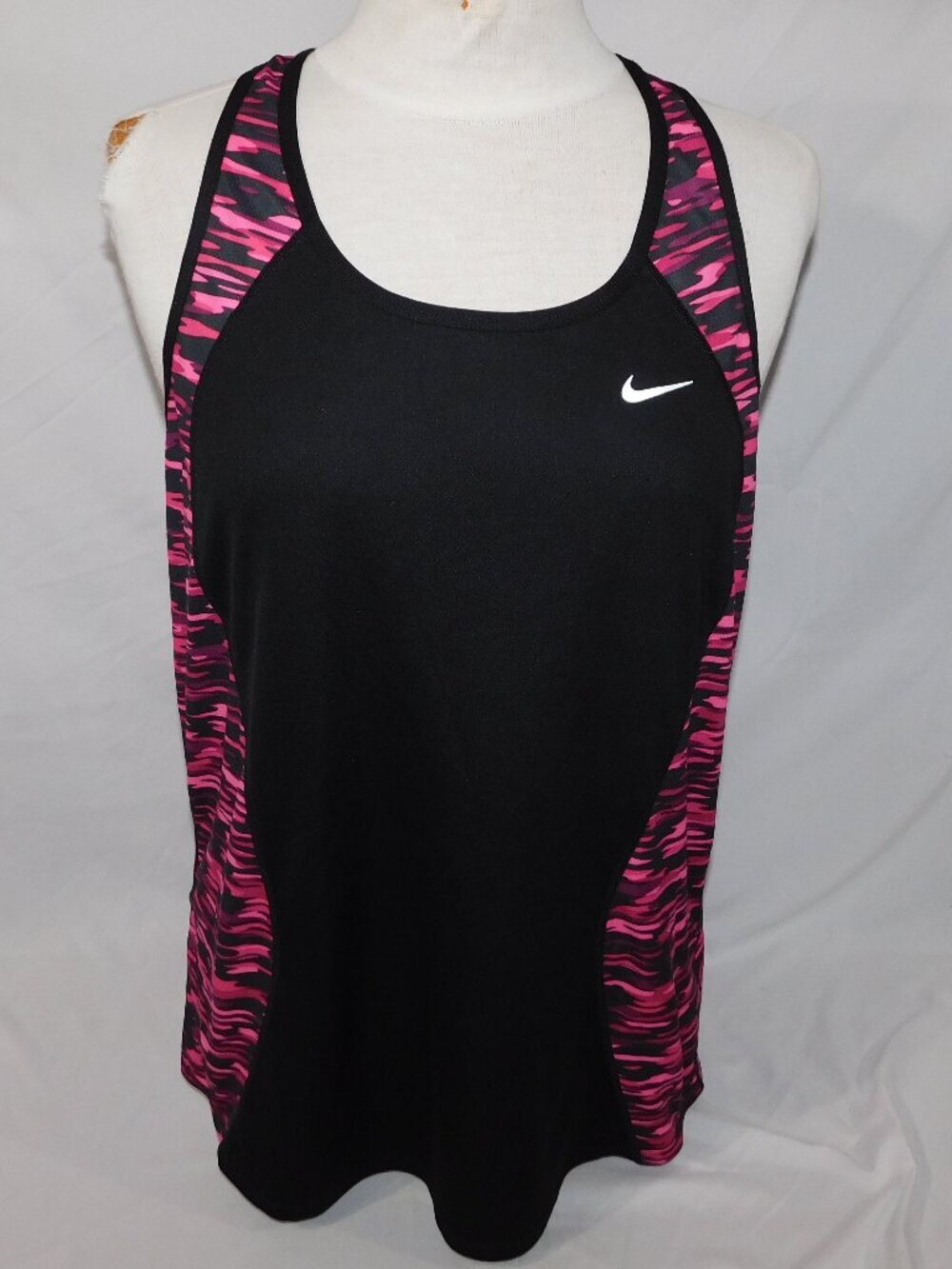 Nike Dri Fit pink Black Camo Pattern Racerback Tank Top Womens XL activewear